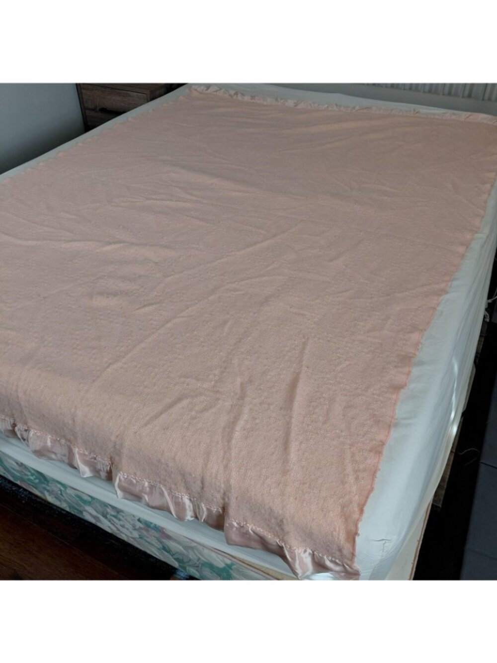 Faribo Blanket Throw Pink Wool Acrylic Satin Trim 81x55 Made USA Cozy Soft - Picture 4 of 8